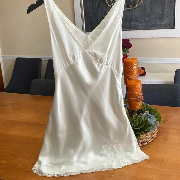 Princess Polly Athenia mini slip dress size 6. - Picture 2 of 9